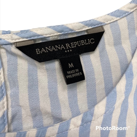 𝅺Banana Republic blue and white stripe flutter ruffle sleeve blouse - Picture 5 of 7